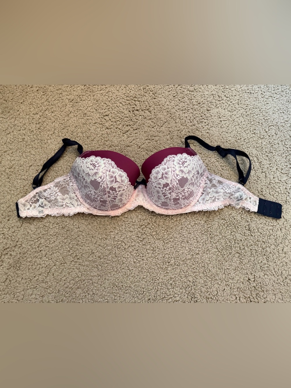 Victoria’s Secret Mauve Lace Bra 34DD*